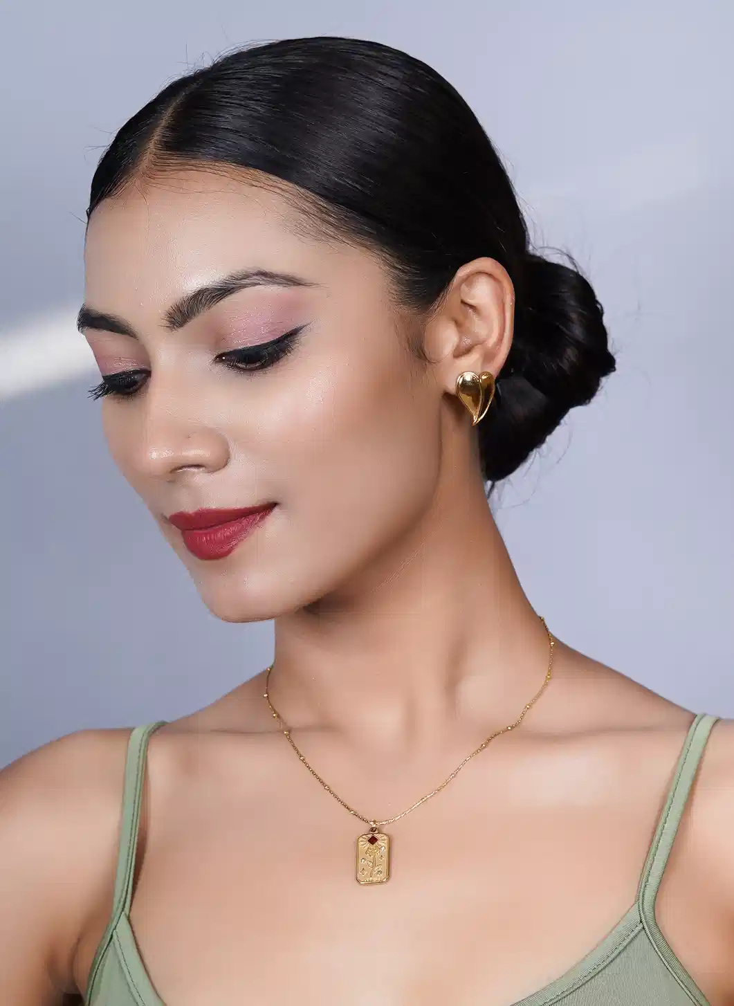 Heritage Bloom Pendant Necklace